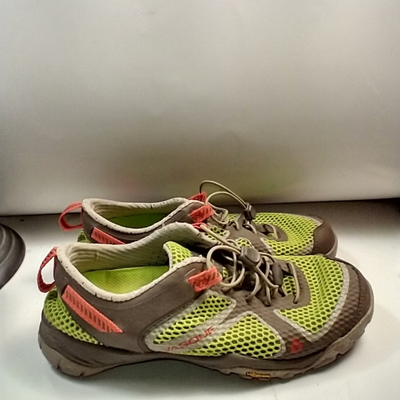 Vasque Shoes - Vasque Lotic 7051 Hiking Water Shoes Vibram Women's sz 6M.